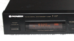 Pioneer F-227 stereo tuner - black