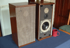 B&W DM4 speakers - walnut